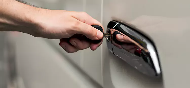 Why Choose Our Auto Locksmith Team in Wallingford Center, CT?