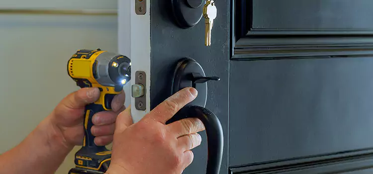 Commercial Door Lock Installation Wallingford Center